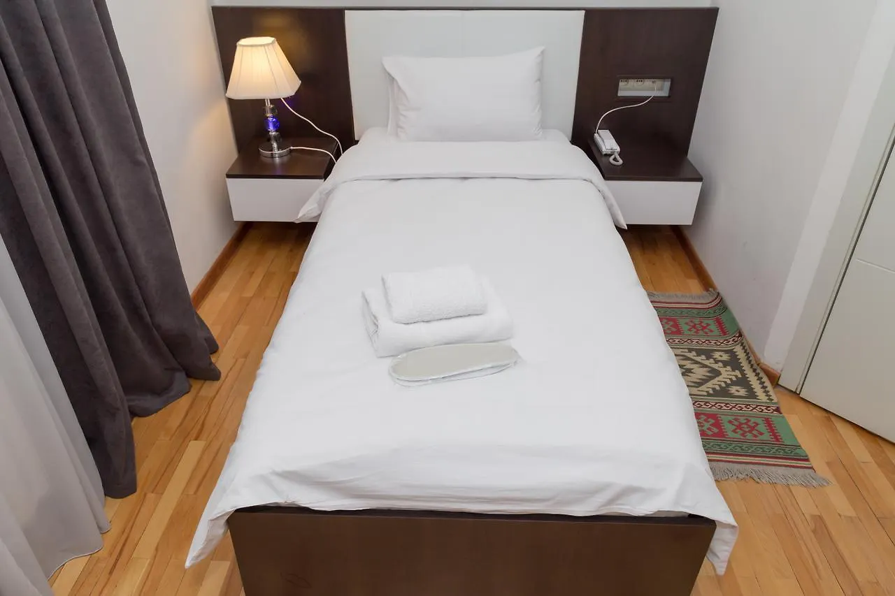 Ava Hotell Tbilisi 3*,